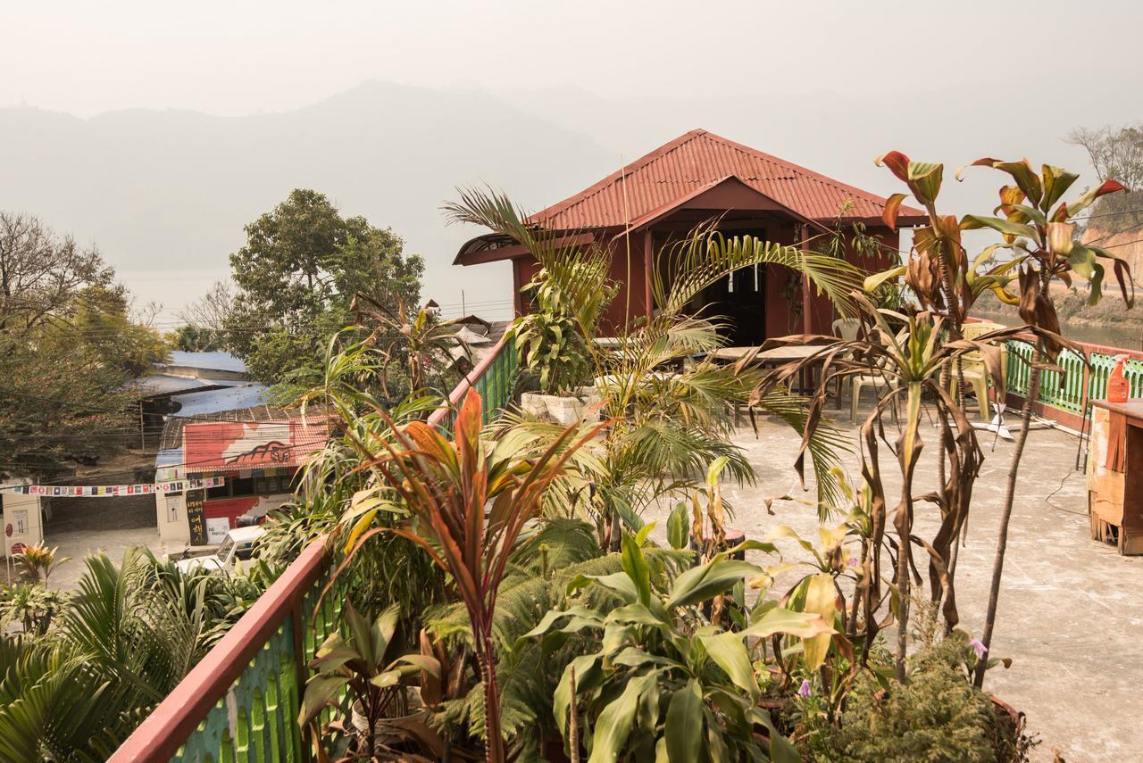 Lake Boutique Hotel Pokhara Kültér fotó